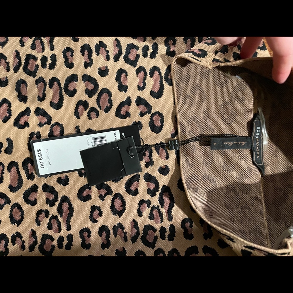 BCBG leopard skirt